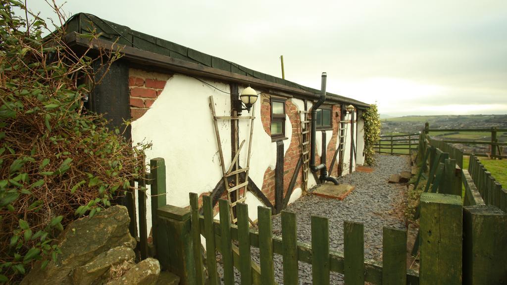 The Edge Accommodation Huddersfield Ngoại thất bức ảnh