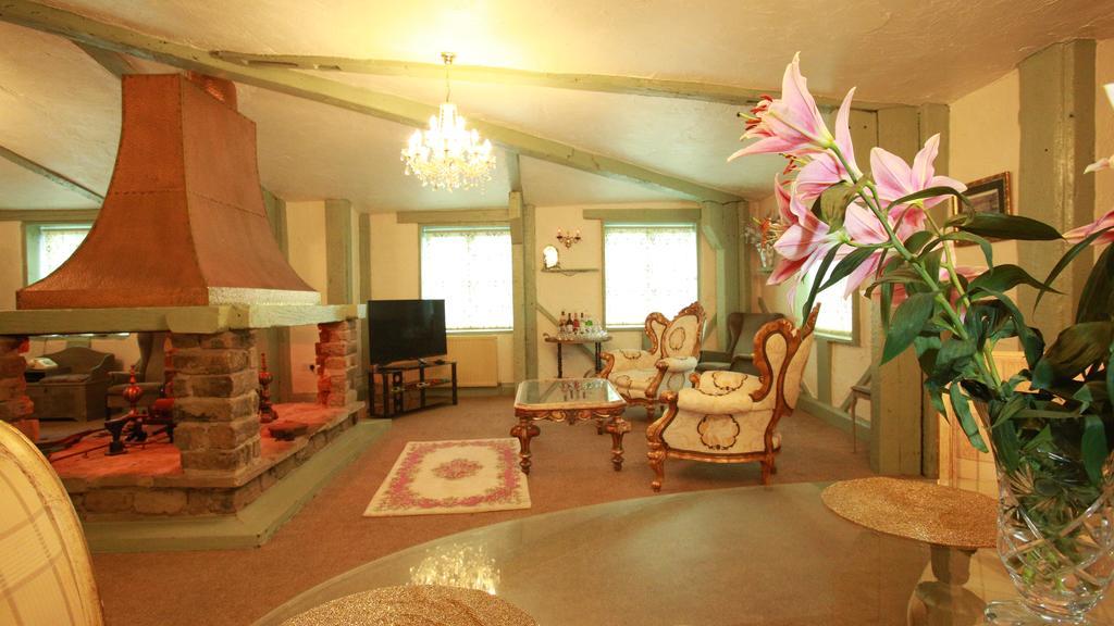 The Edge Accommodation Huddersfield Ngoại thất bức ảnh